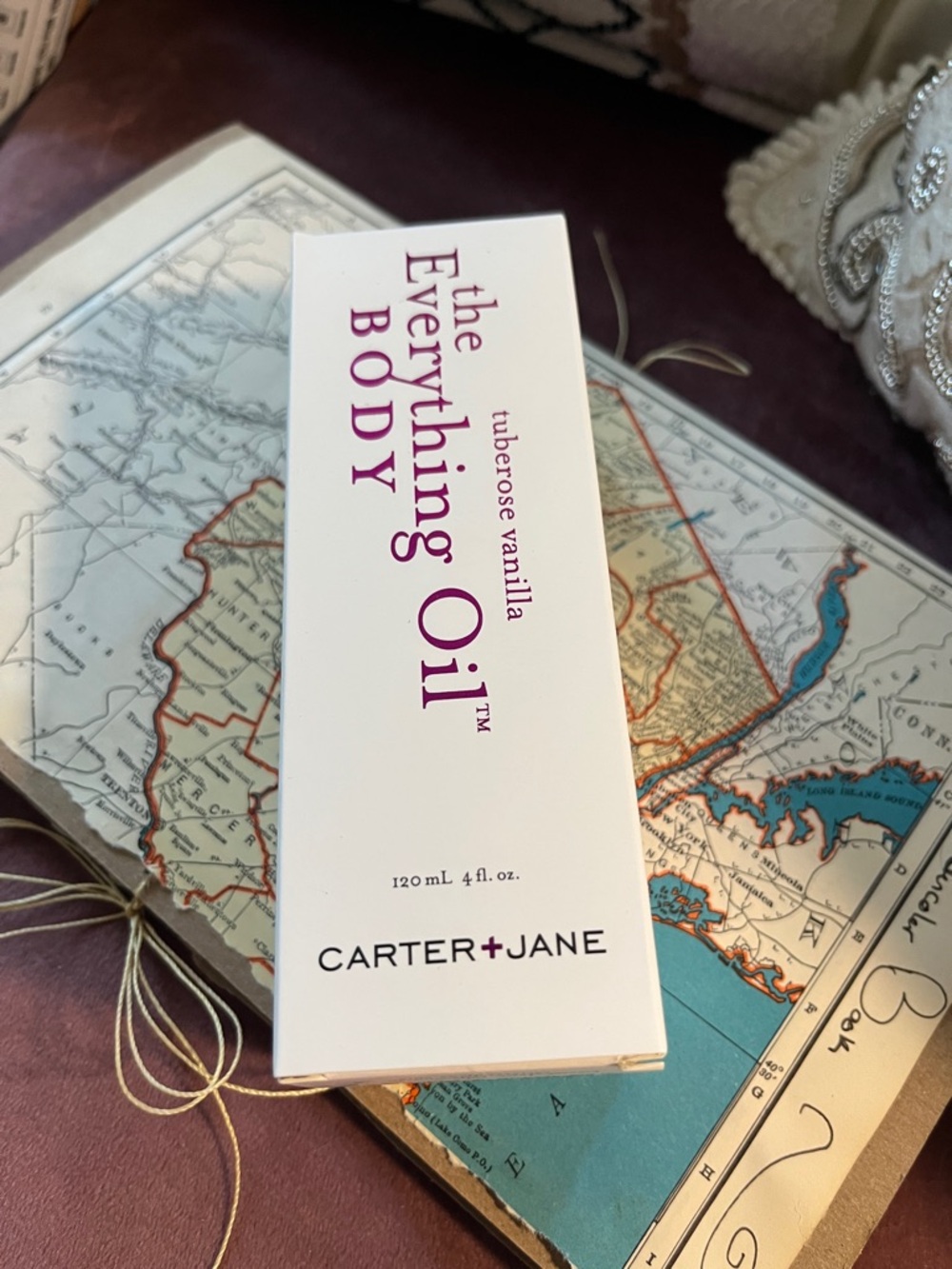 Carter+Jane The Everything Oil - Tuberose Vanilla, White & Purple